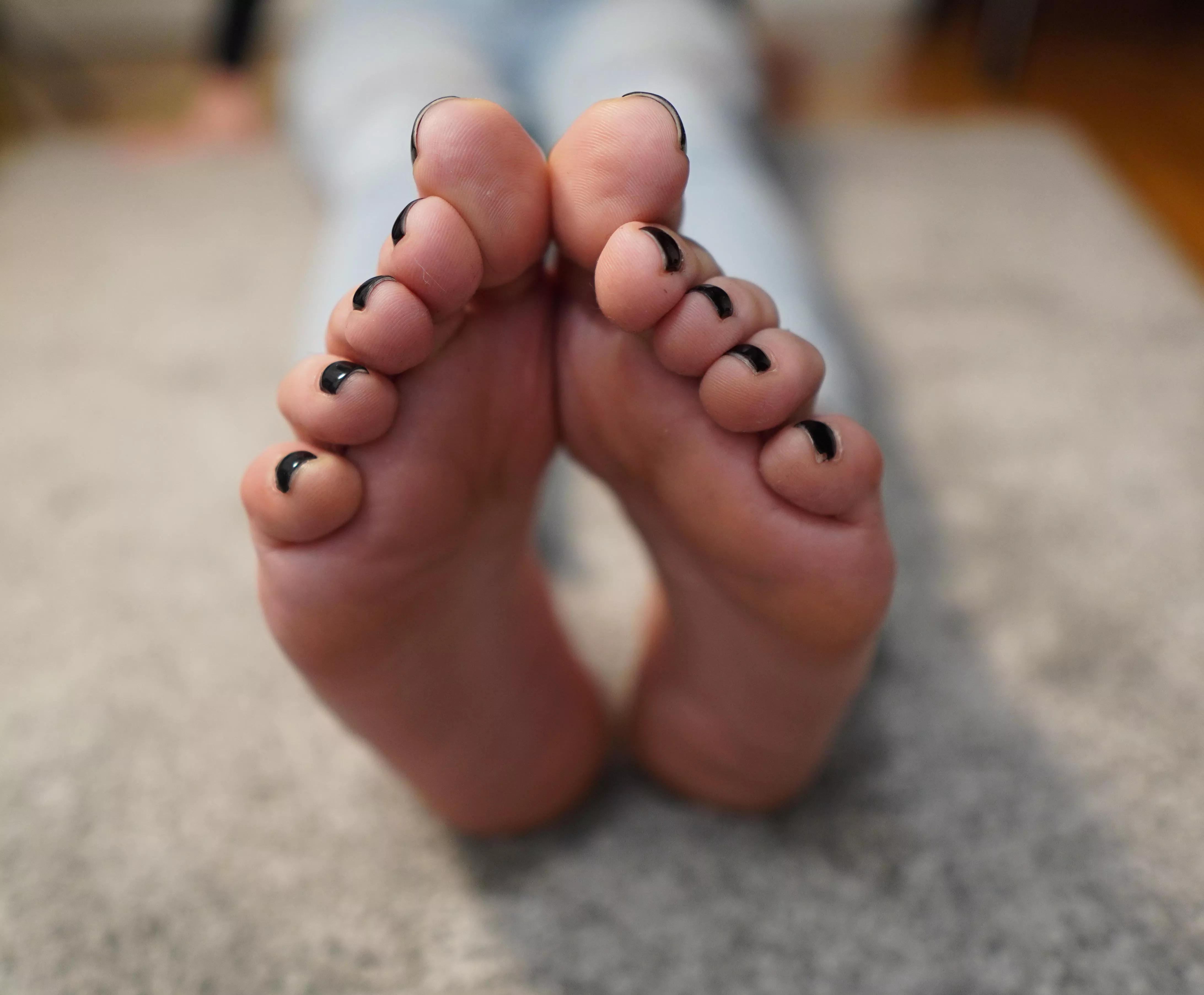 When it comes to foot fetish.. well for me it’s just that! No explicit content