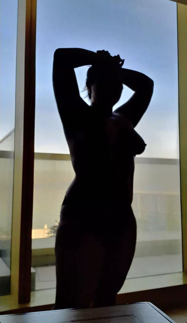 When my nipps are this hard (f)