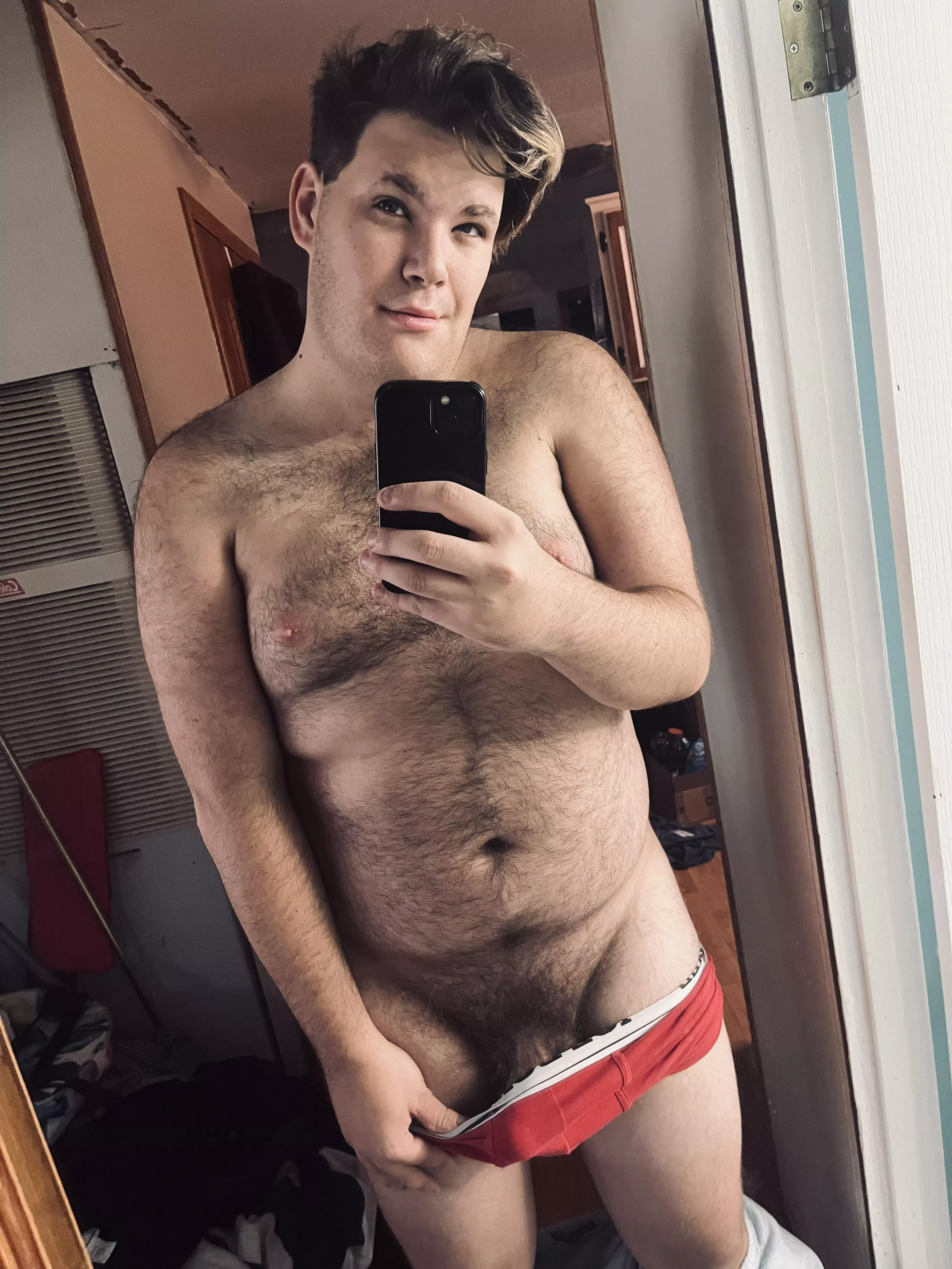 Who doesn’t love a good sneak peek! Dm me if you wanna see more 😜