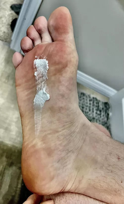 Who wants to help rub in lotion fresh out of the shower? 😈