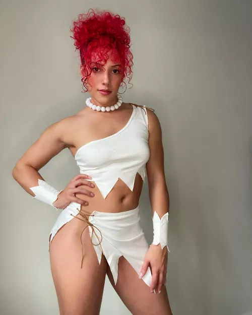 Wilma Flintstone by Giselebabyy