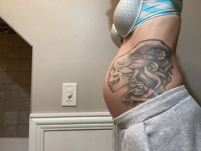 Wish I could lay in bed all day, Mondays suck!