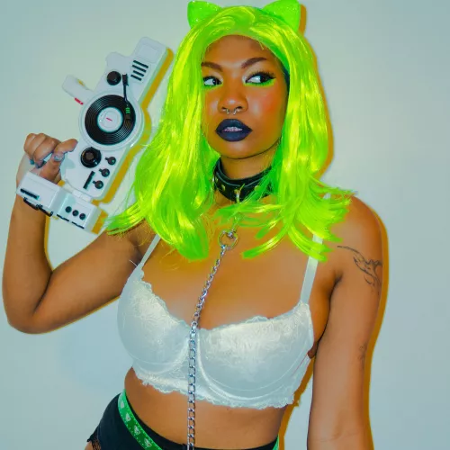 Would you play with me?