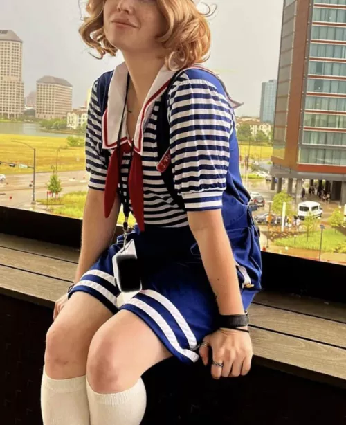 You wanna trib her hidden cam nudes?