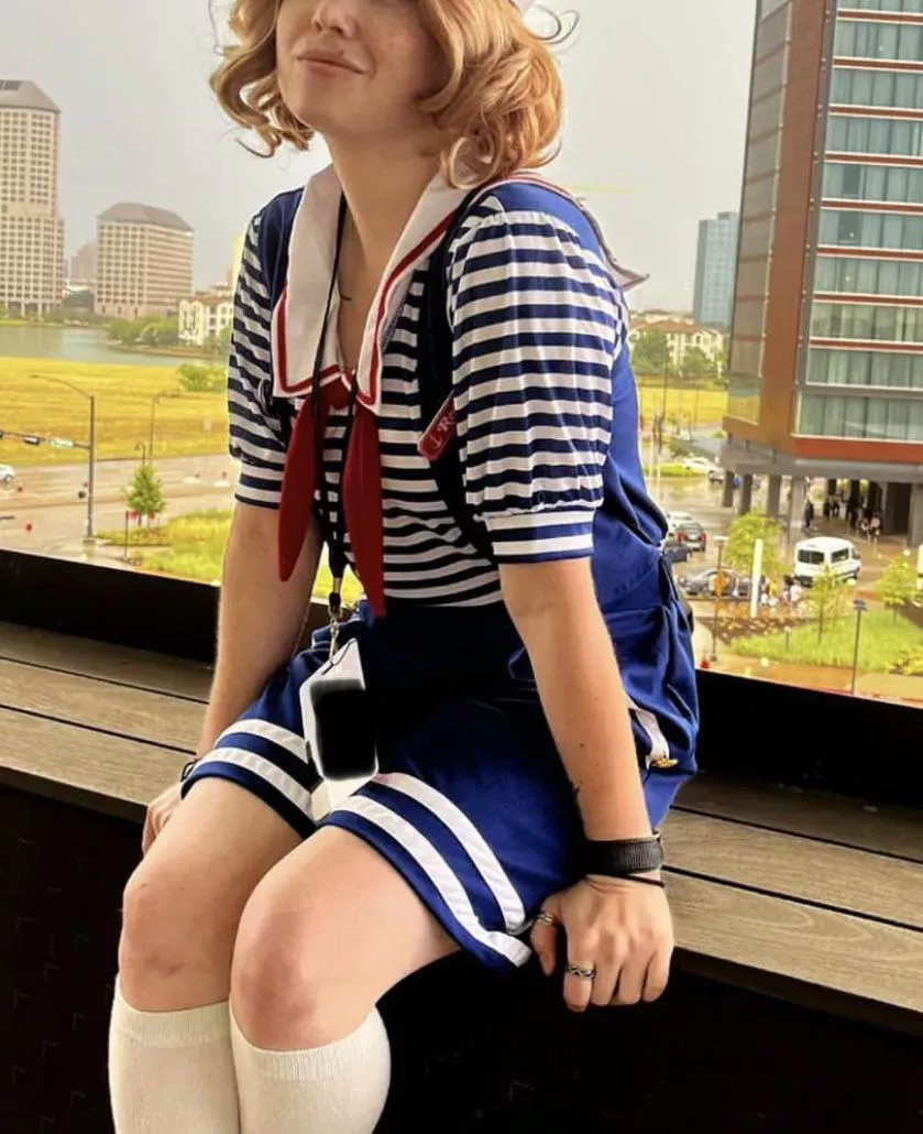 You wanna trib her hidden cam nudes?