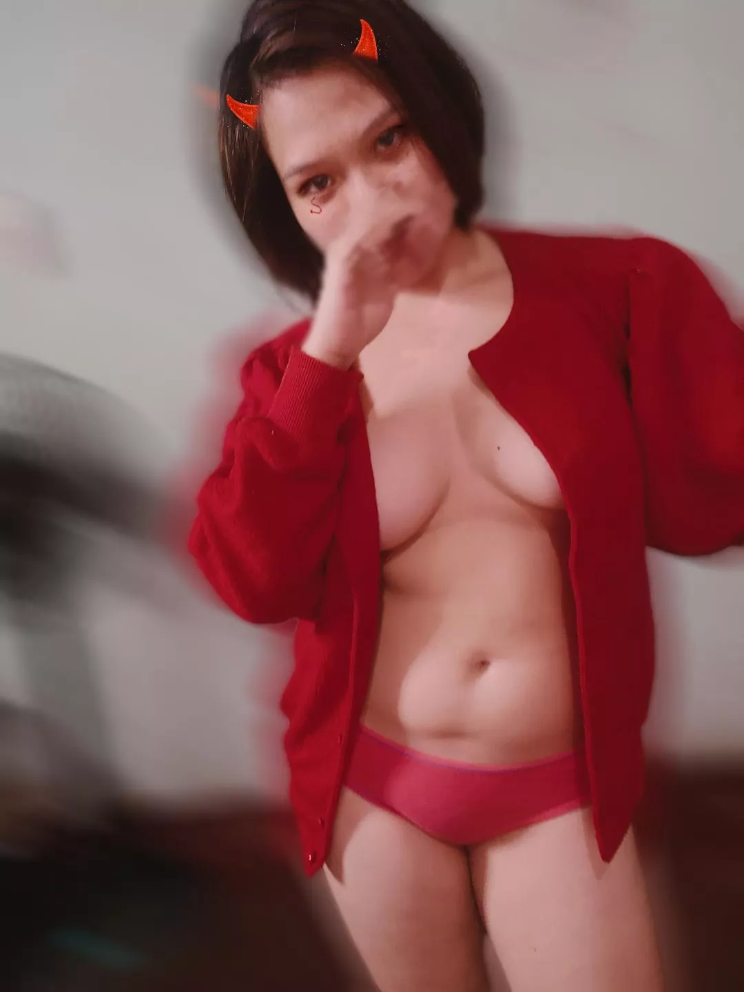 Your little devil G[F] for Halloween 😈