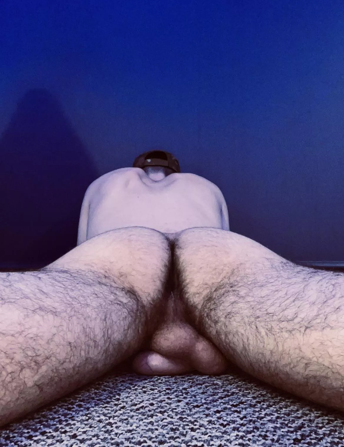 19, wanna eat my hairy ass?