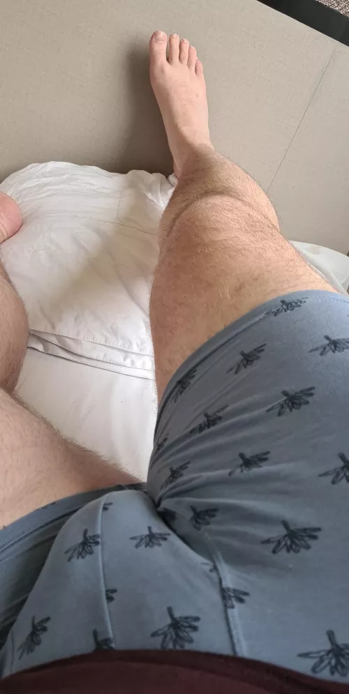 (31) despite all the ass pics, I think my bear legs are my best feature