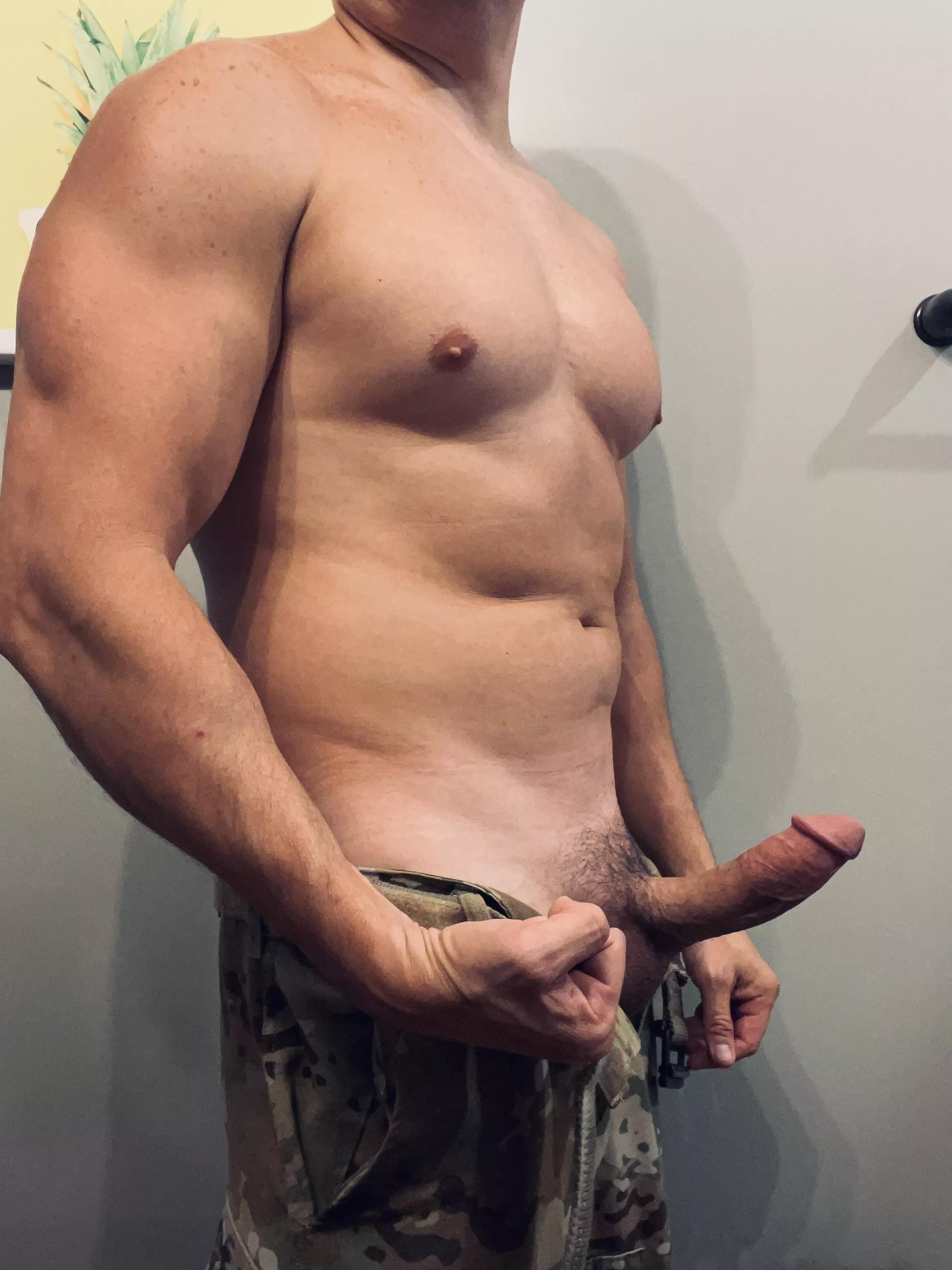 [40] I wanna be a DILF for Halloween.