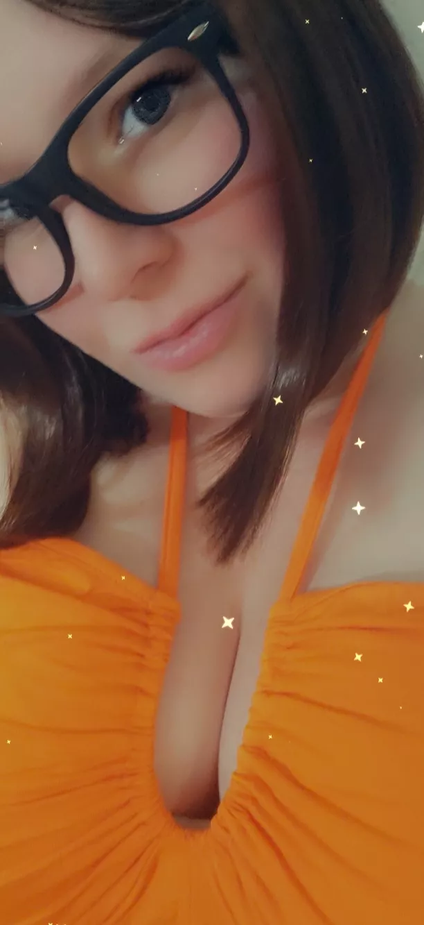 a sexy pregnant velma for Halloween was very kinky...