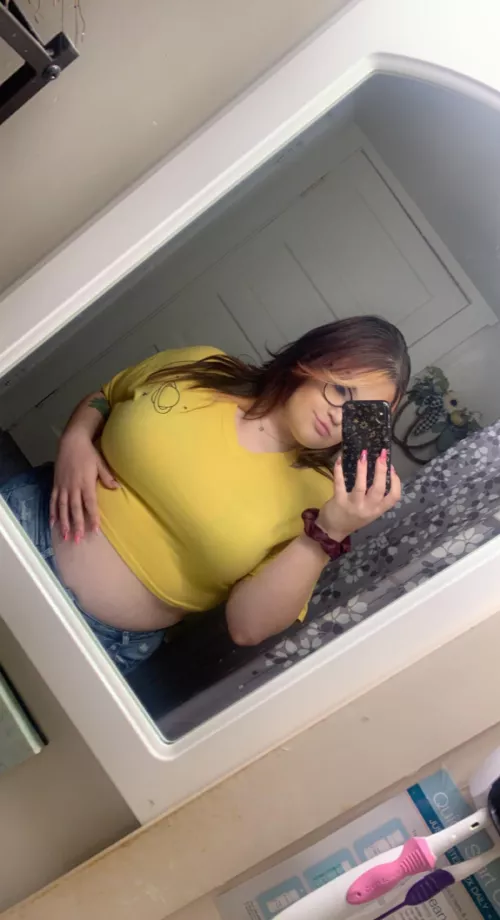 Big girls in crop tops? Yay or nay?