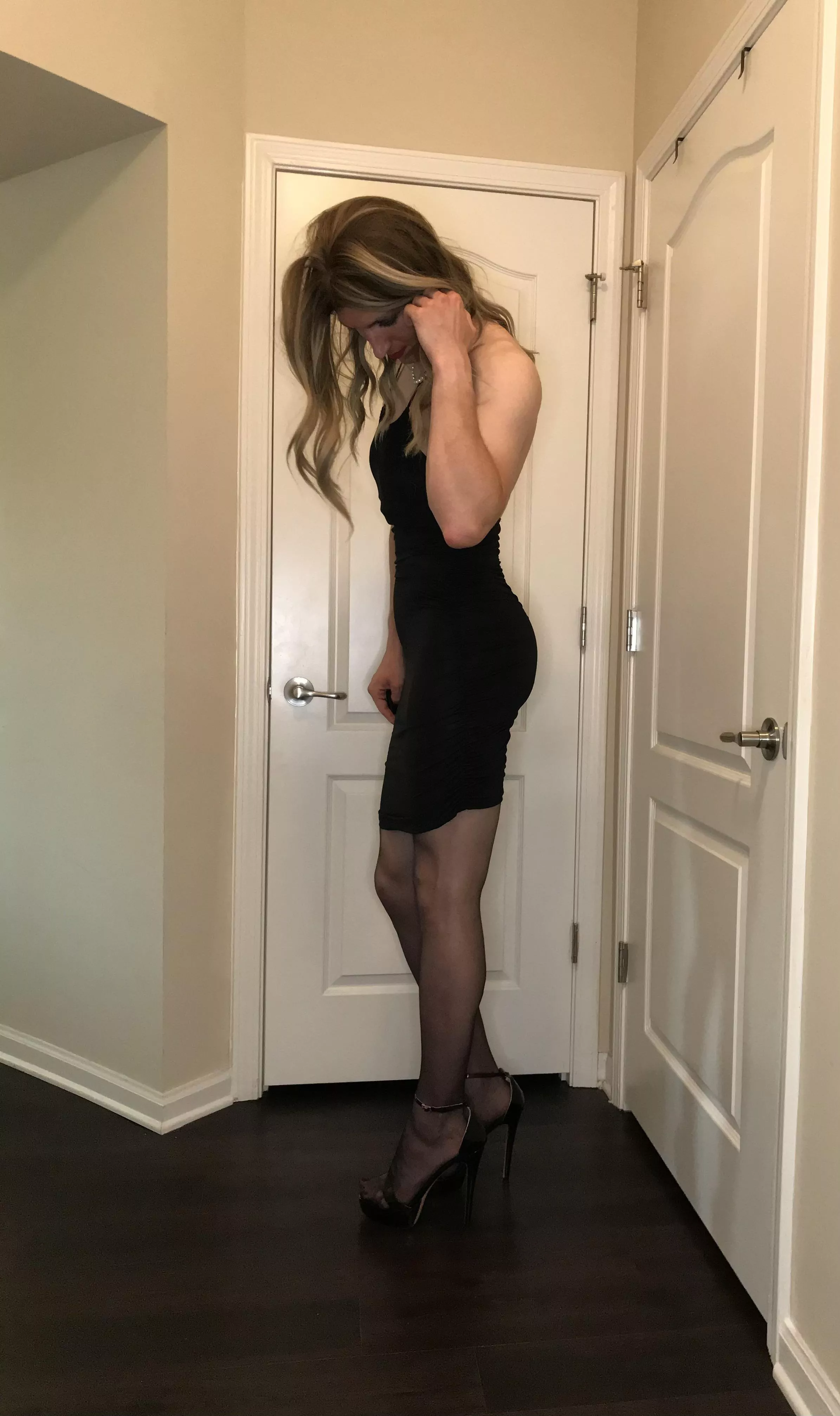 Can I be your lover for Halloween?😘