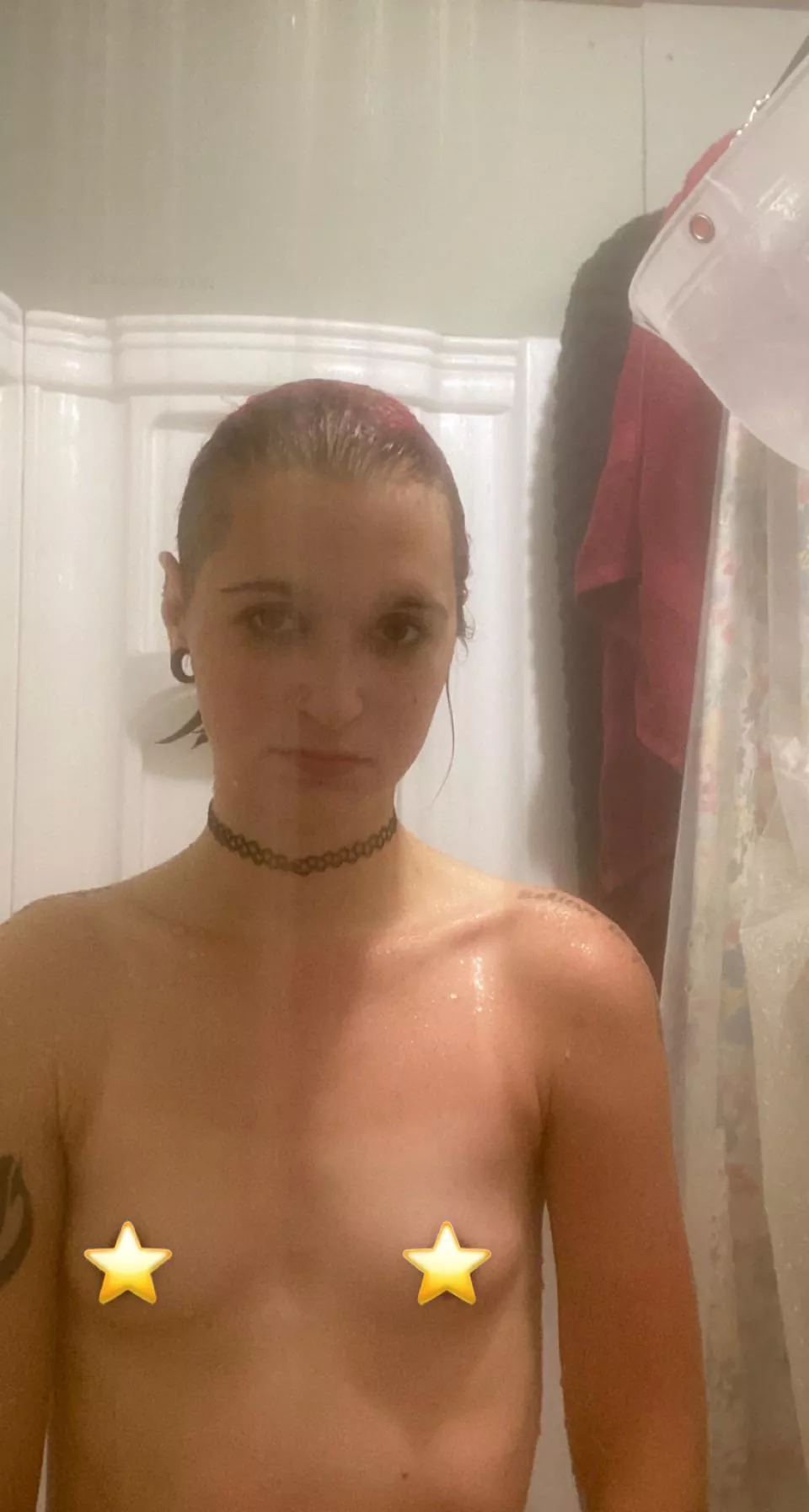 Come take a steamy shower with me🥵