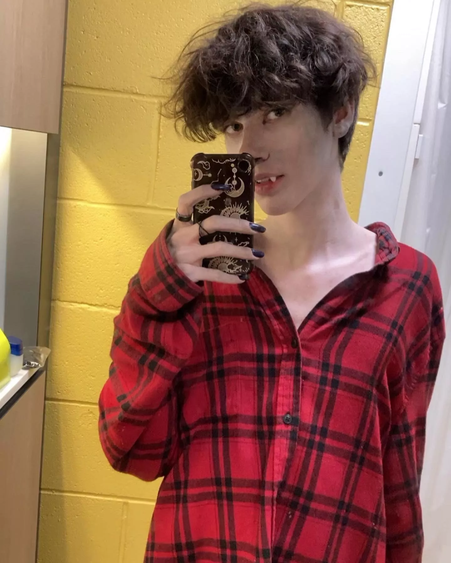 Does anybody recognise this character? <3