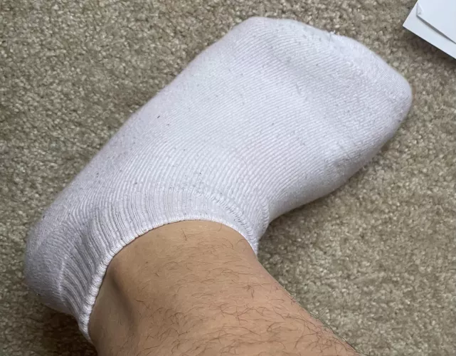 Does anyone else like ankles and the dimples around them?