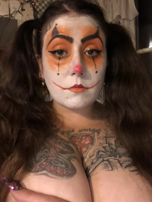 Don’t I smell like a check with money on it? 💰