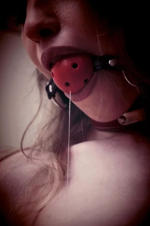 [F] have a drop of drool