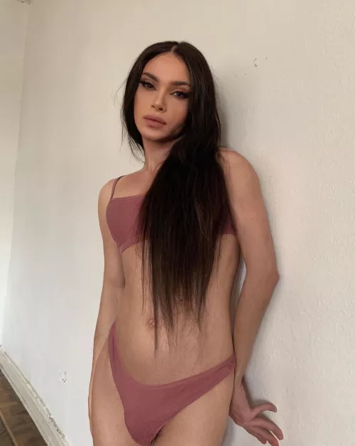 Feeling very horny this morning 😘