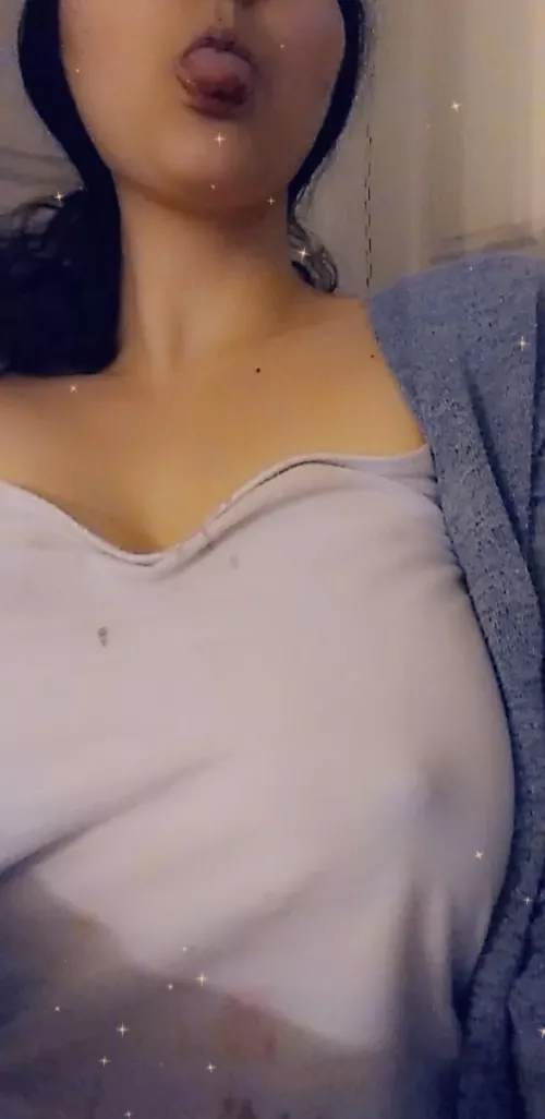 Goodmorning. I spilt coffee all over myself🙃☕