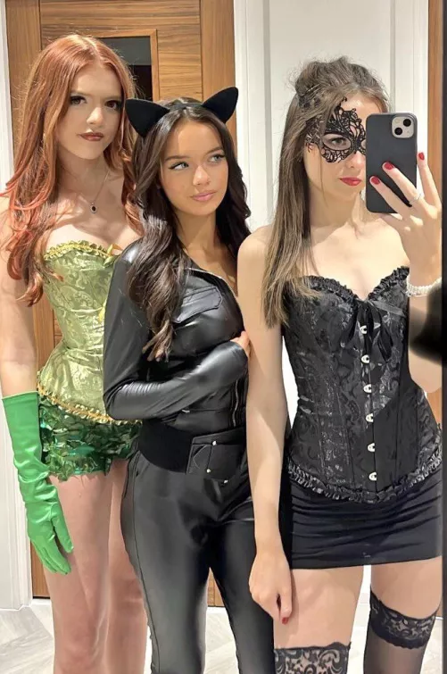 Halloween Hotness