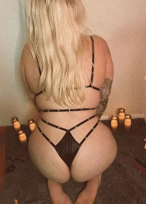 Halloween Sacrifice, ready for the taking🕯️❌🔪