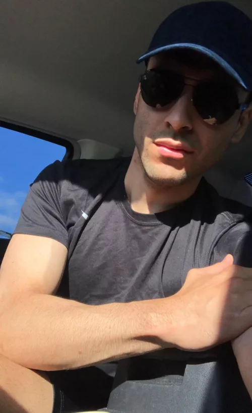 Hi, I’m a homebody. Would rather be at home playing games 🤓