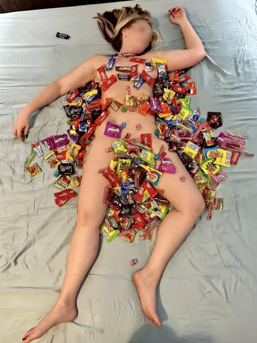 Hope enough trick-or-treaters come to uncover what’s underneath 🤭