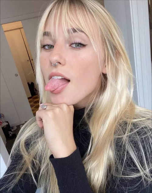 I can be ur fuckdoll 💦