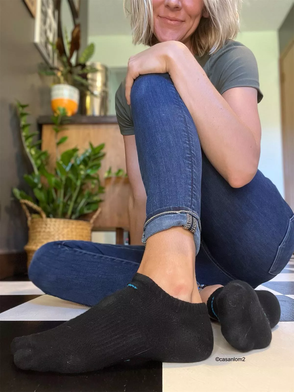 I hope you like my black nike ankle socks!