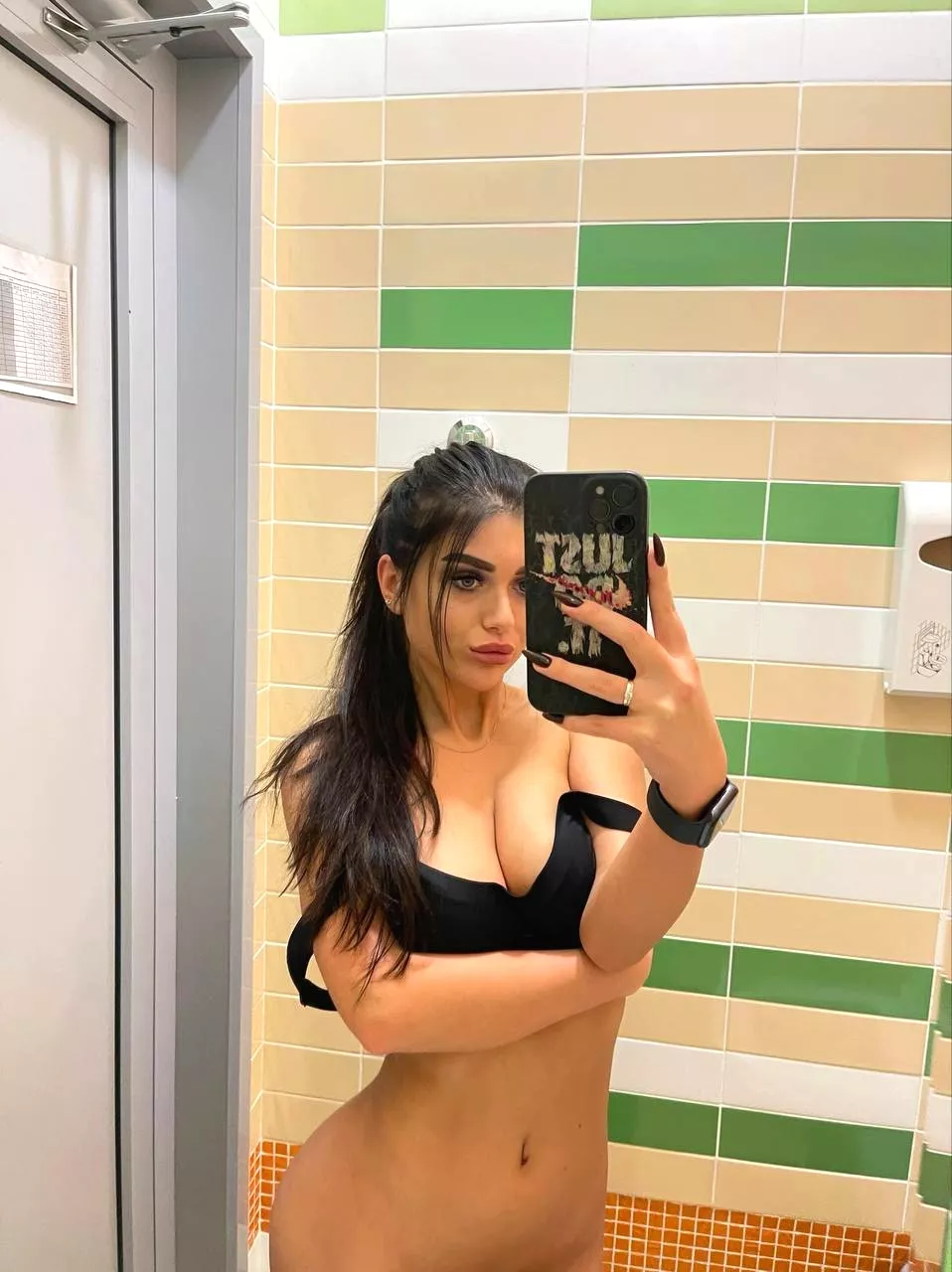 I used to hide my body but now I am hot as fuck