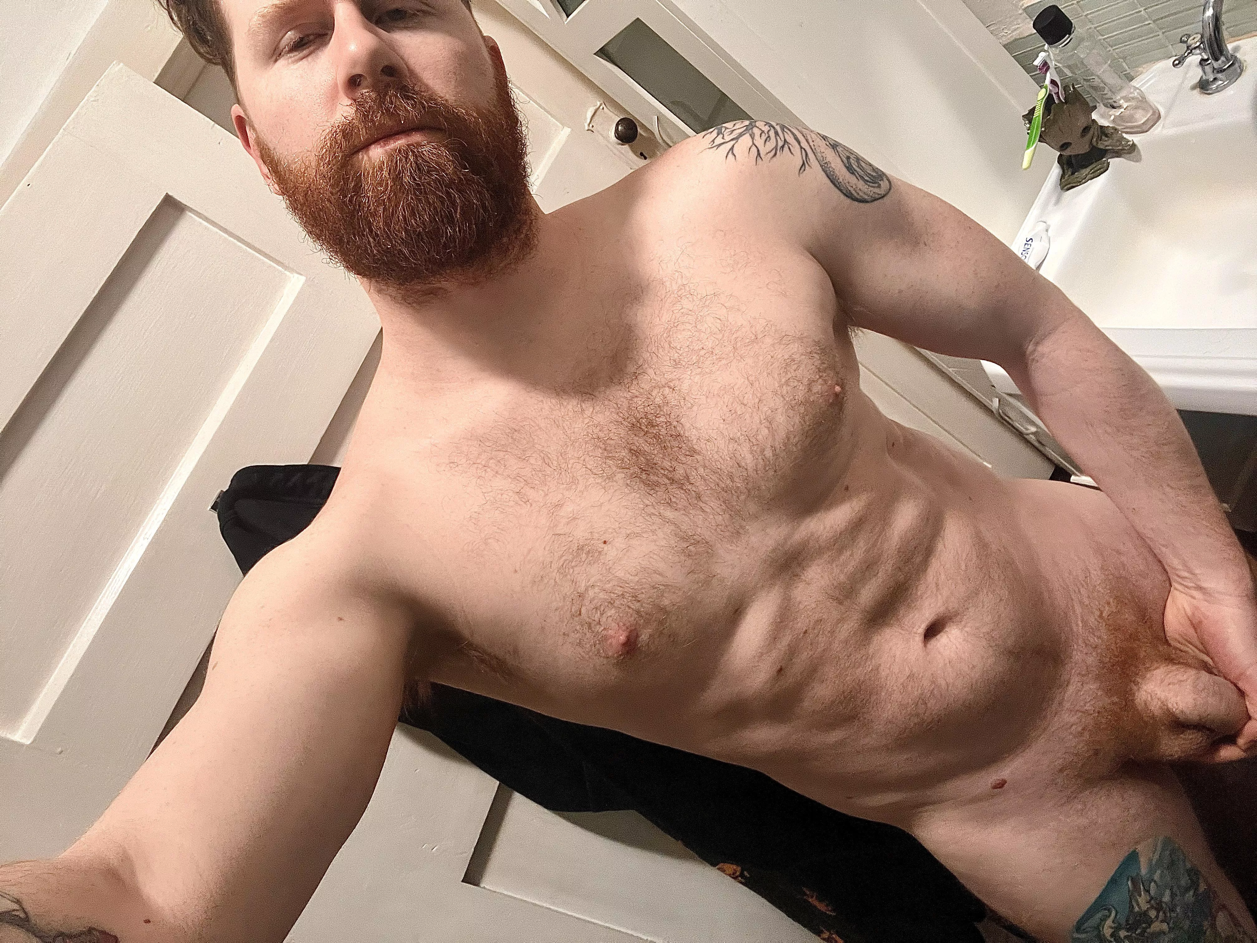 I’(m) nowhere near as shredded as most of you, still stoked with my progress though 💪