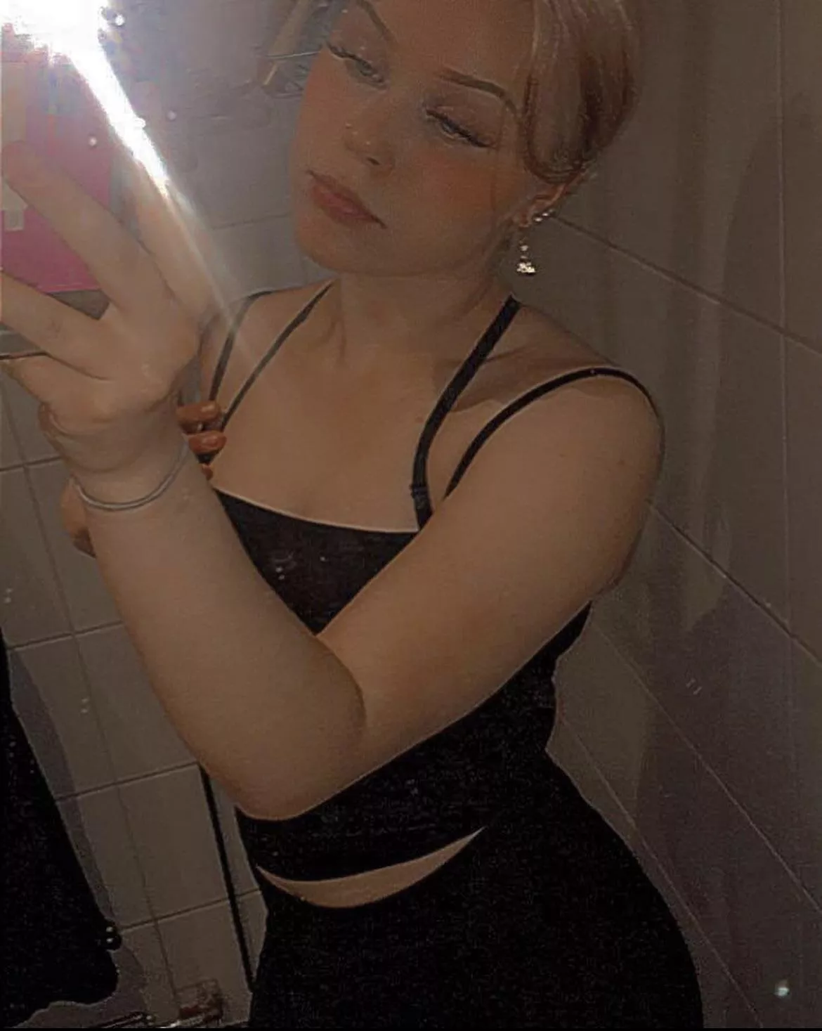 I’m your new internet gf <3