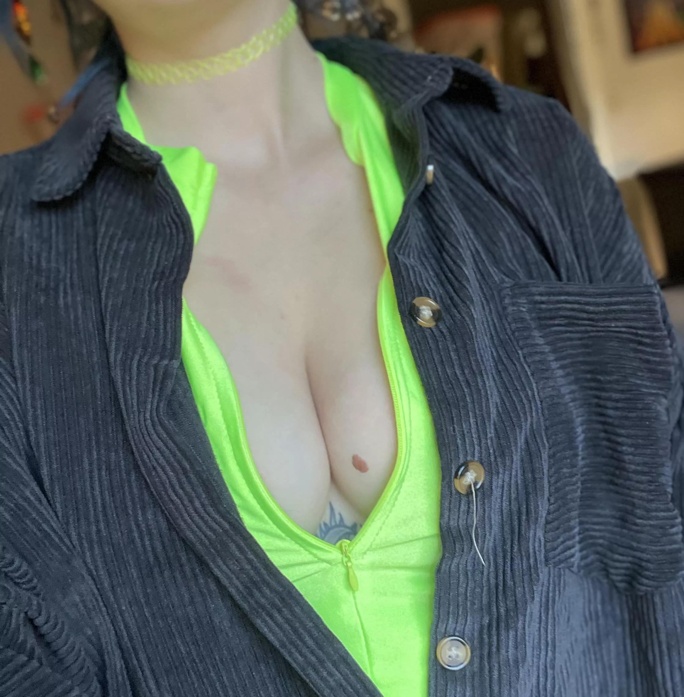 iso someone to titty fuck me