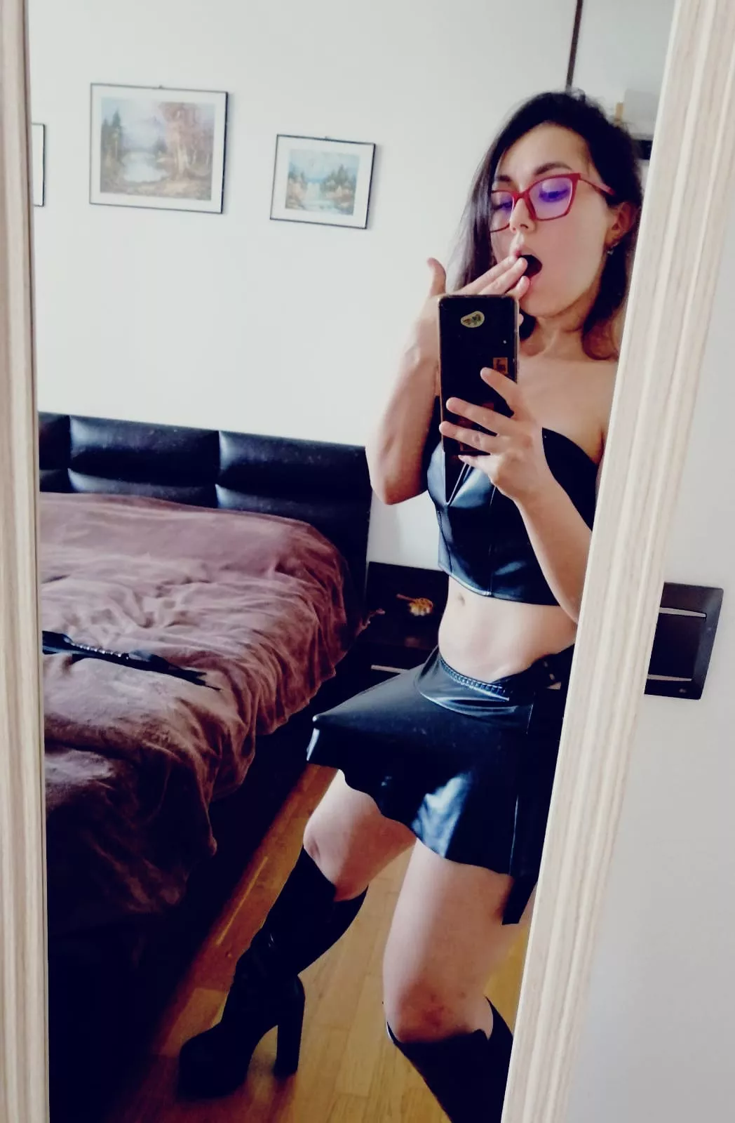 It poops in my mini skirt