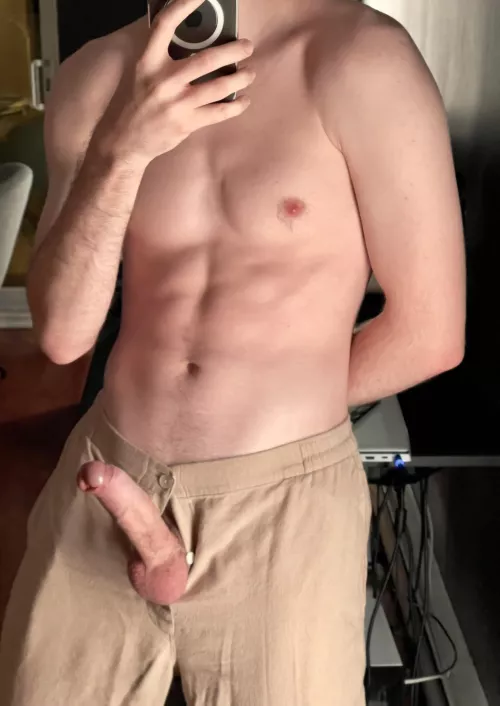 It’s getting colder in Canada, please come warm me up