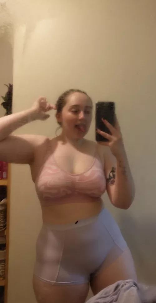 it's my Reddit acc's first birthday today