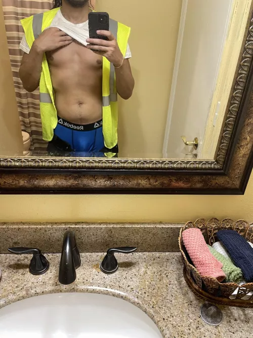 Just got off work, who tryna have some fun?