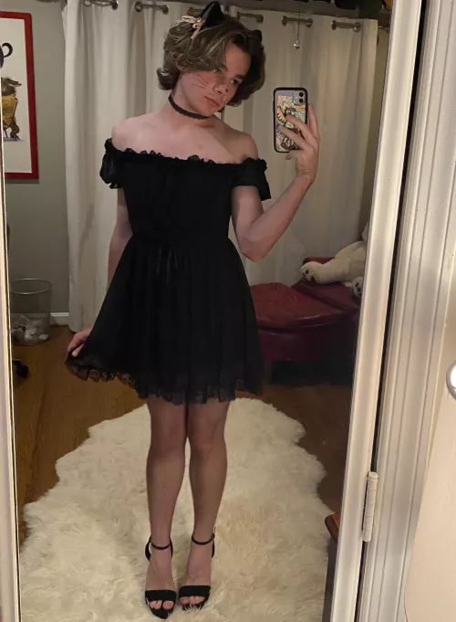 kitten wants cock <3