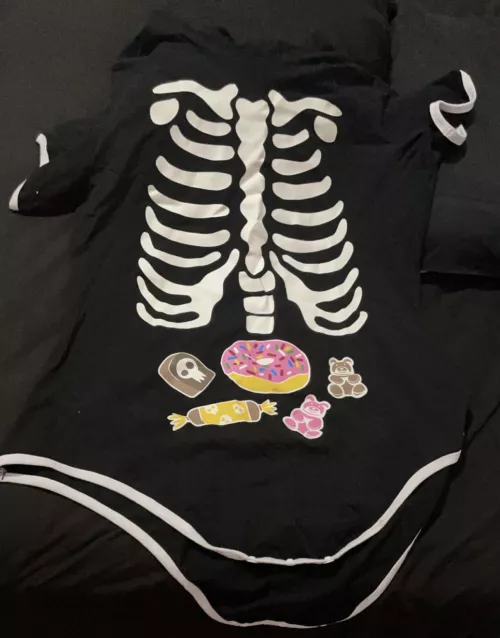 Look at my Halloween onesie! 🎃🦇✨