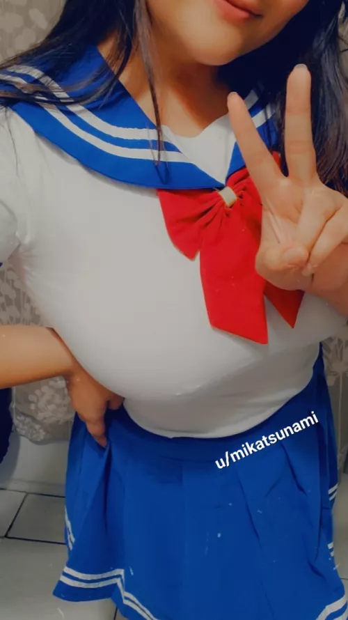 Love this costume, but it's so cold this Halloween!