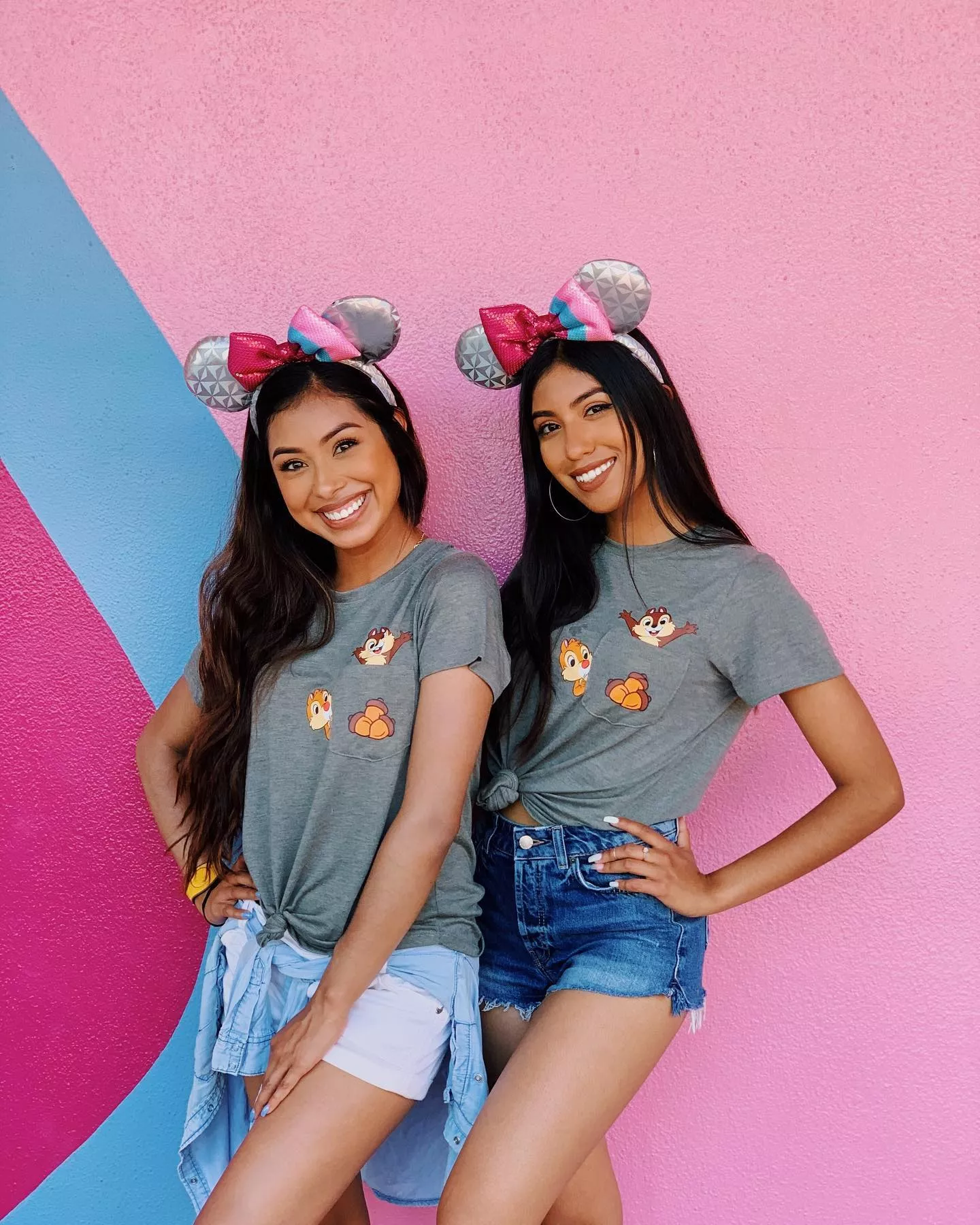 Matching Outfits, Who is Cuter?