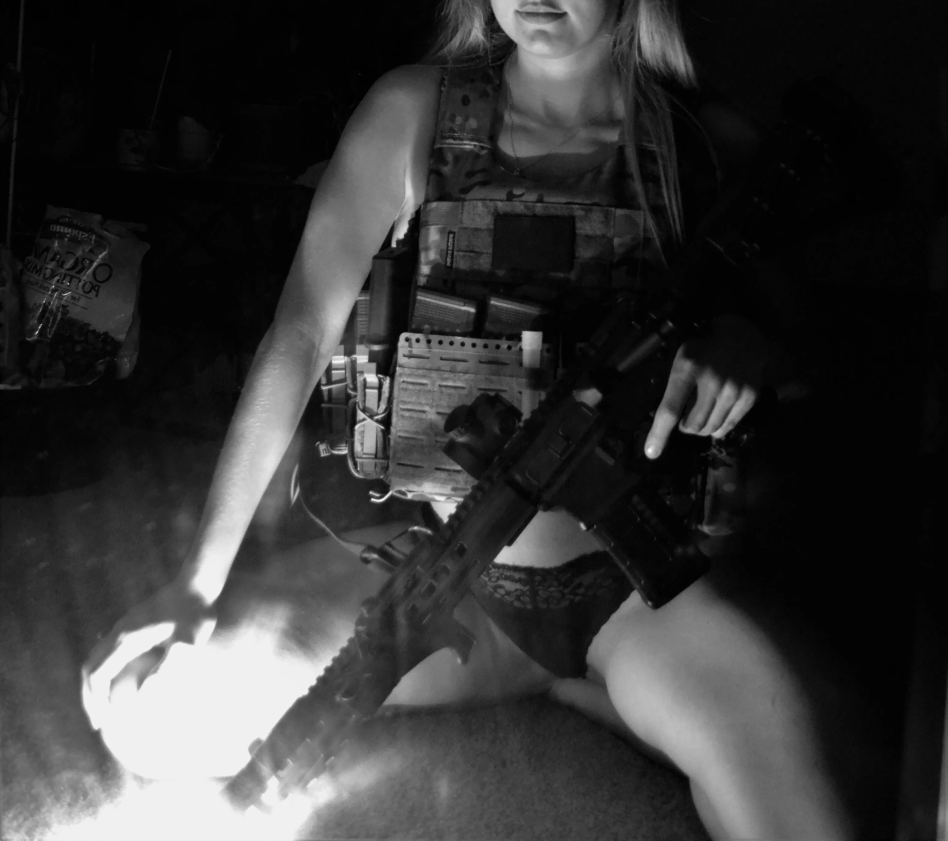 Maybe next time I'll take this same picture without the plate carrier 🙈 and clean my mirror too 😂