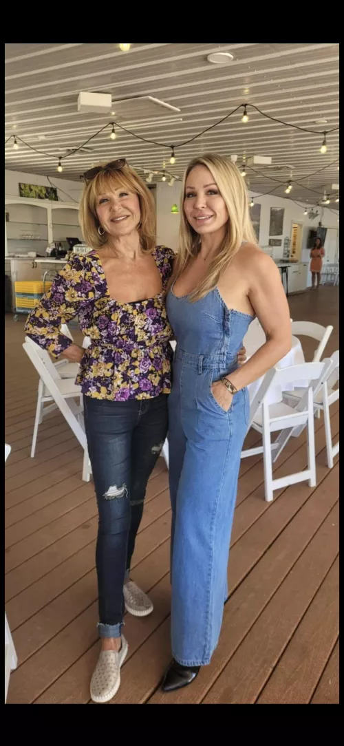 mother daughter, both grandmothers. which one?