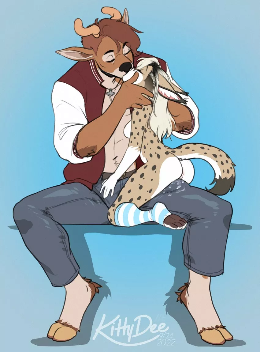 Nothing like some good size difference (M/F)