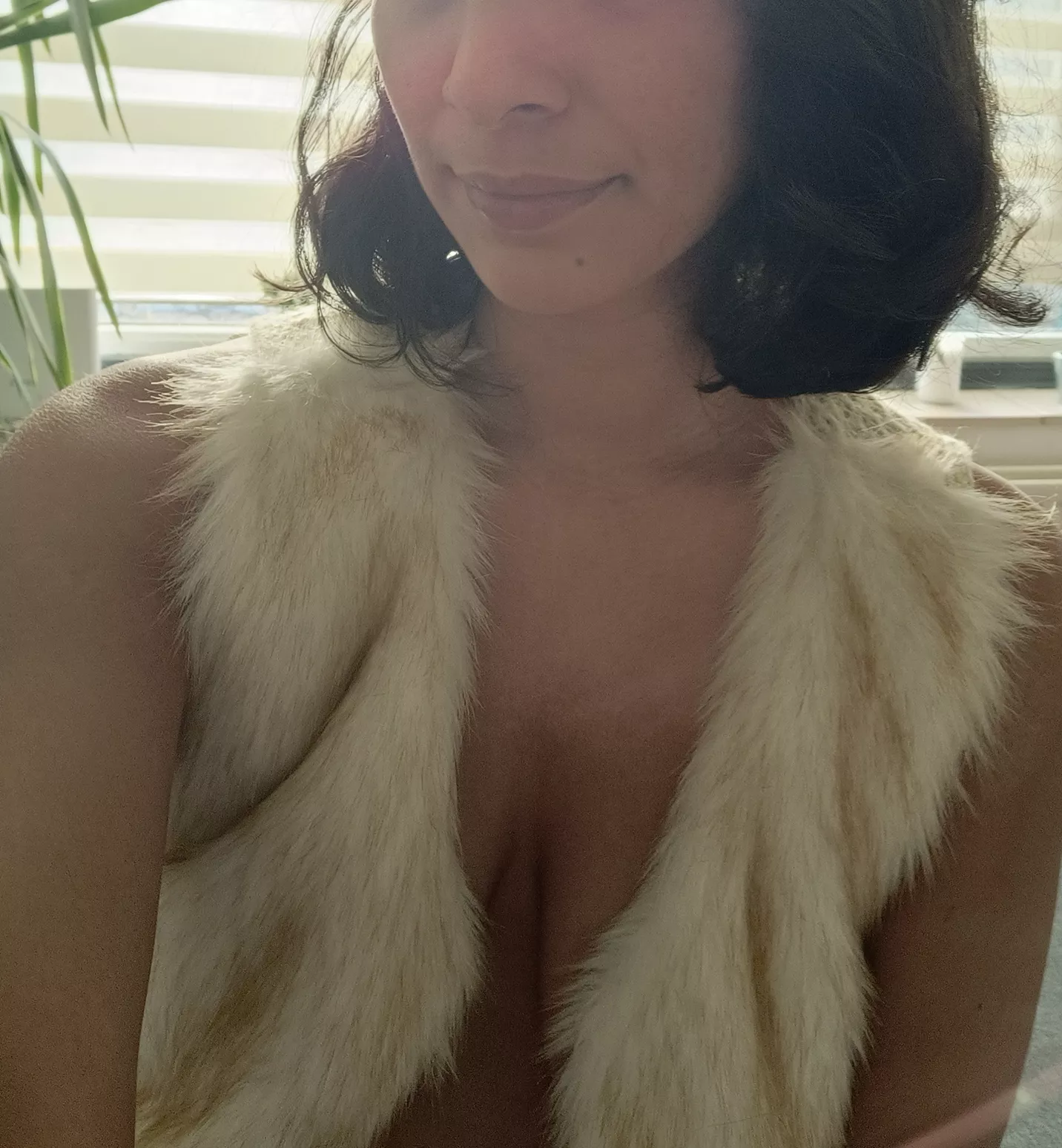 Oh baby it's cold outside 🥶. Cum and warm me up 😘 (f)