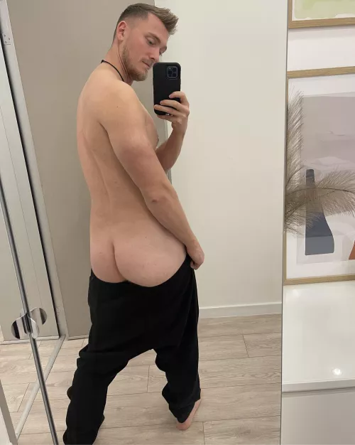 Oops they slipped 🙈