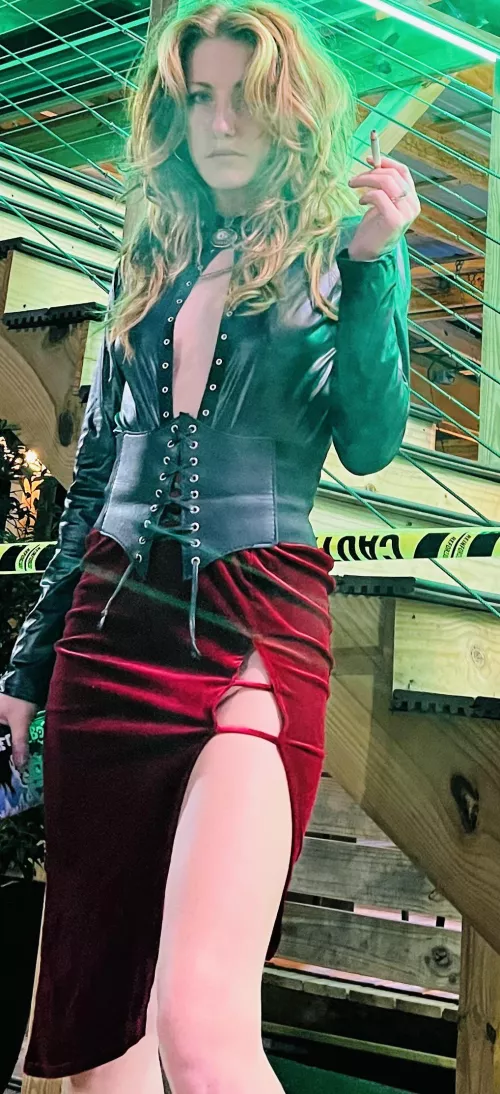 Outside after the halloween party. Wanna guess how many losers were licking up my ashes at the kink club?