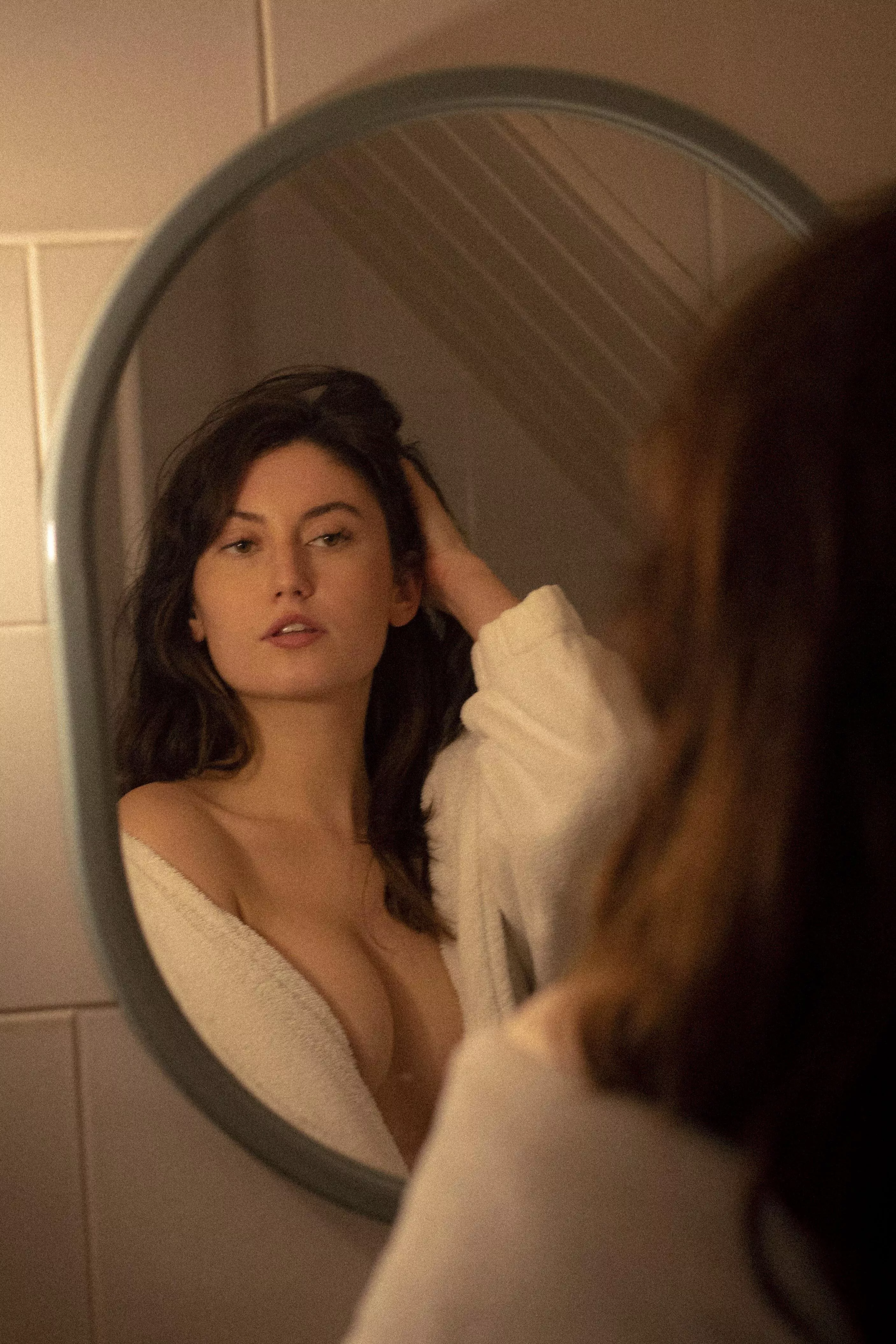 Post shower selfies 🤤