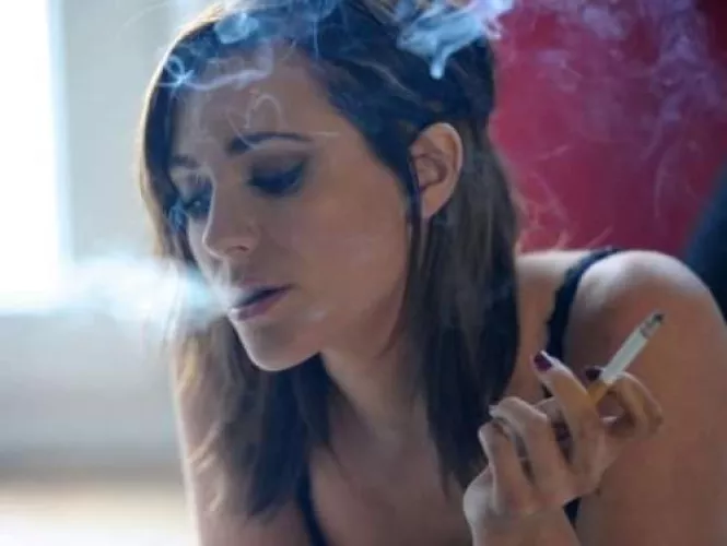 Sexy woman from Tumblr back pre ban. Wish I could find more of whoever this is.