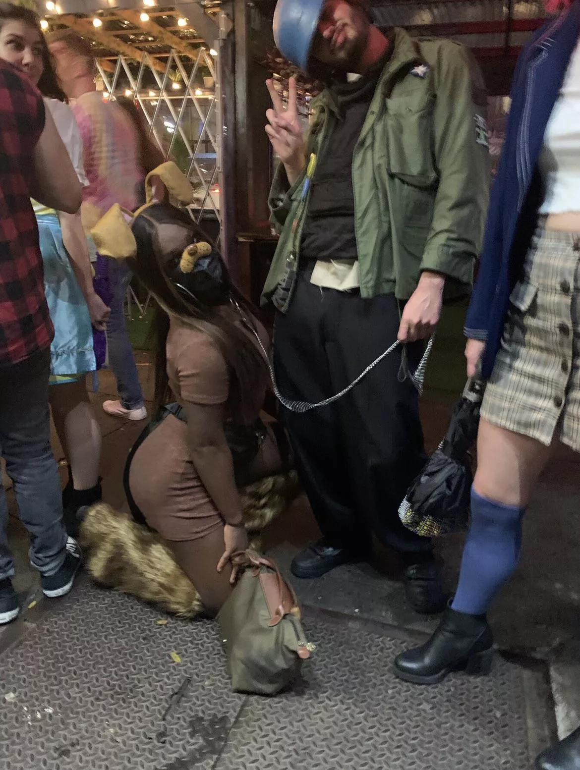 Sissy Halloween 👅